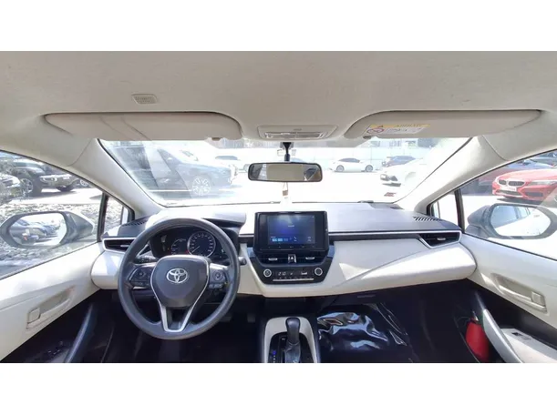 Car image 19