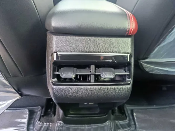 Car image 38