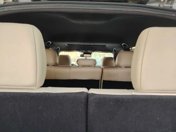 Car image 22
