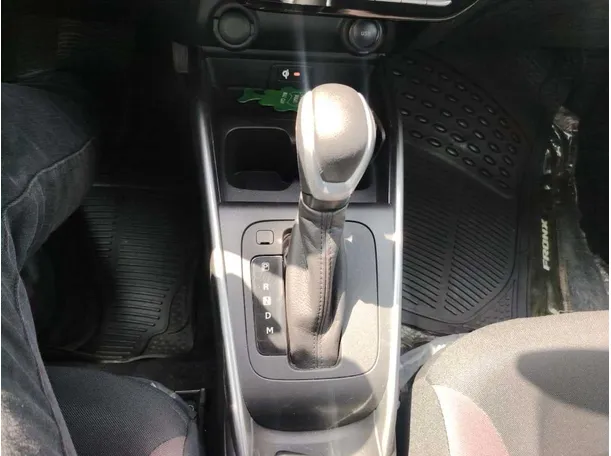 Car image 23