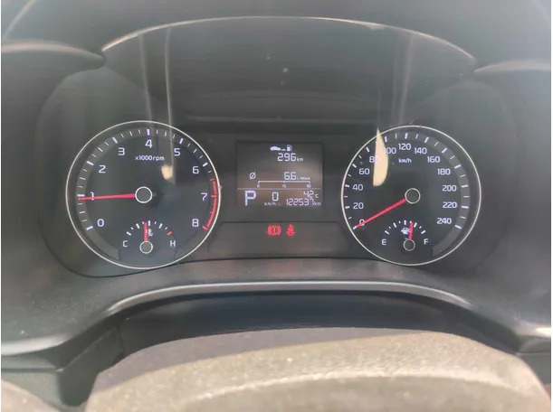 Car image 24