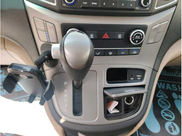 Car image 26