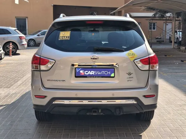 Car image 6