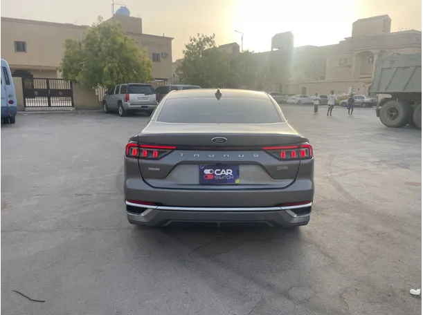 Car image 6