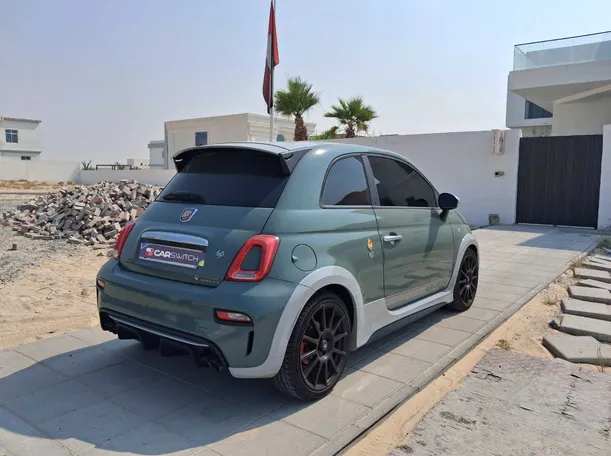 Car image 5
