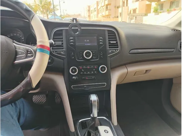 Car image 21