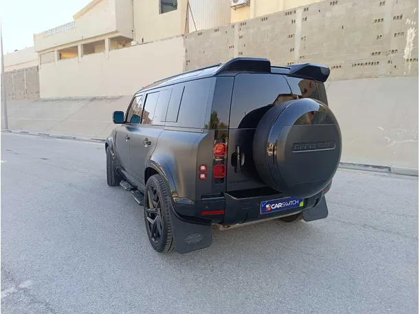 Car image 8