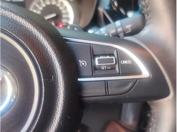 Car image 34