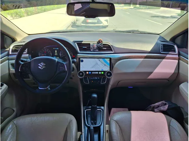 Car image 15