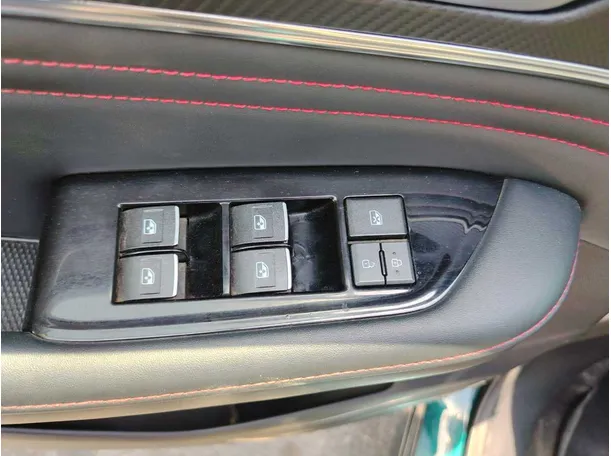 Car image 43