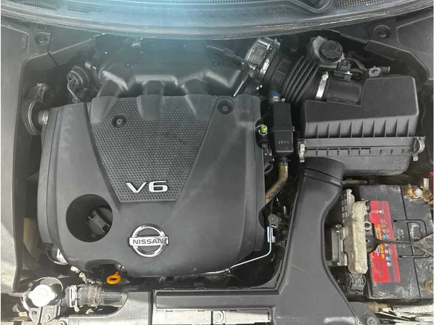 Car image 26