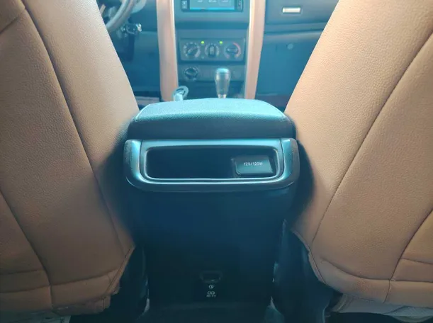 Car image 25