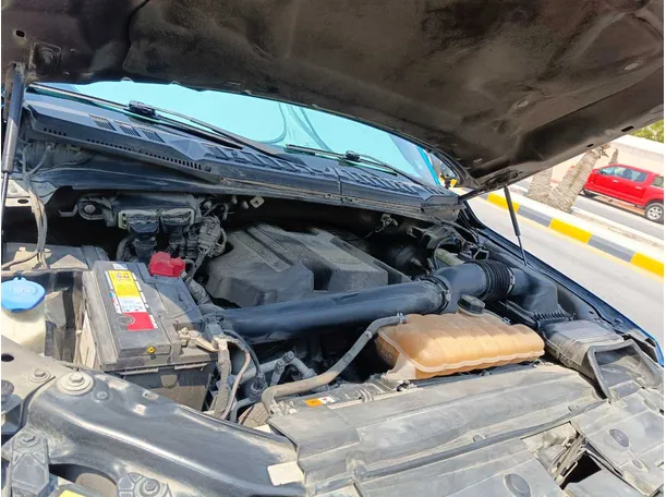 Car image 40