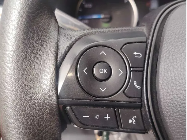 Car image 33