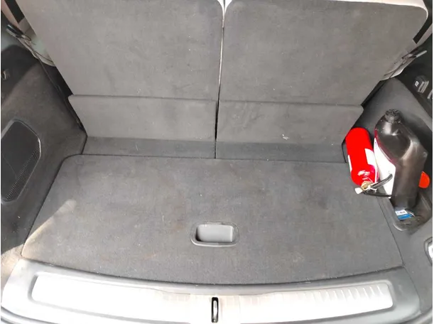 Car image 33
