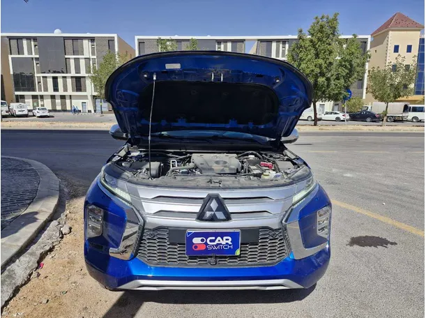 Car image 21