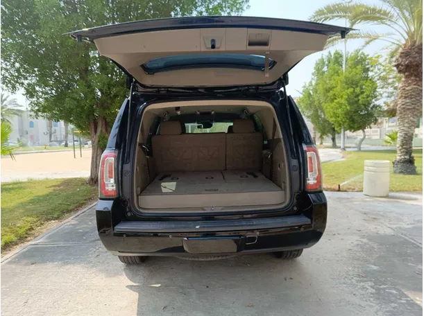 Car image 24