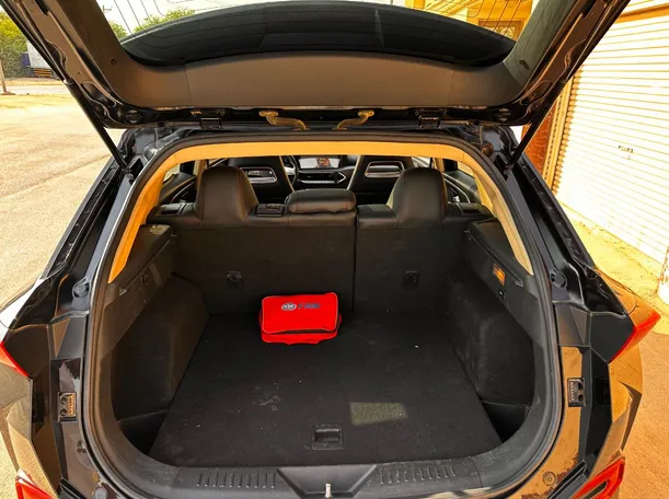 Car image 24