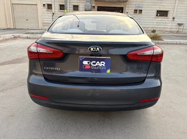 Car image 6