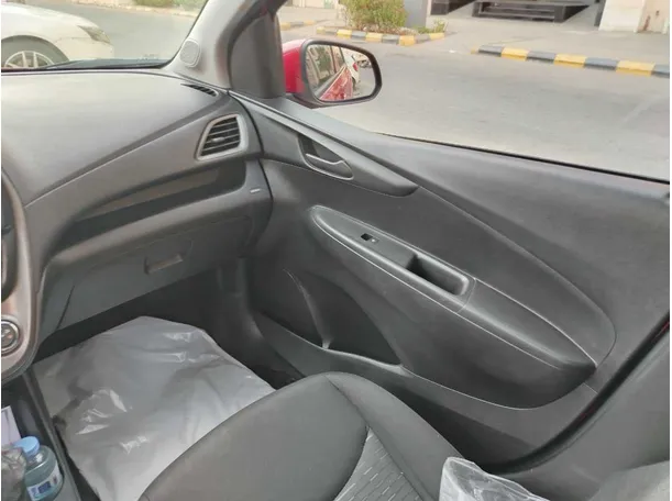 Car image 28