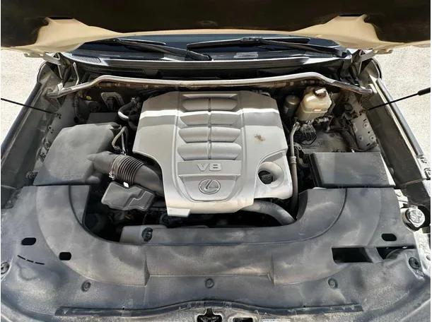 Car image 35