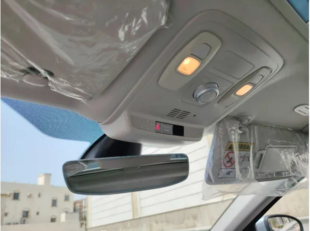 Car image 36