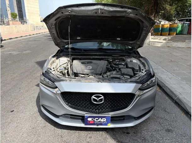 Car image 25