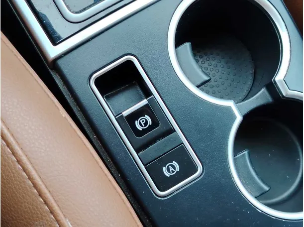 Car image 31