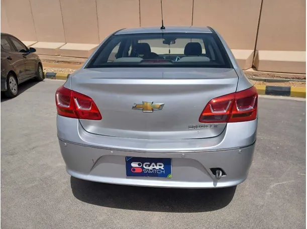 Car image 6