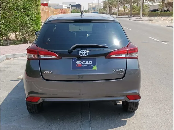 Car image 6