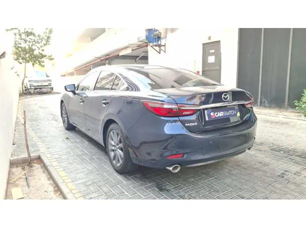 Car image 7