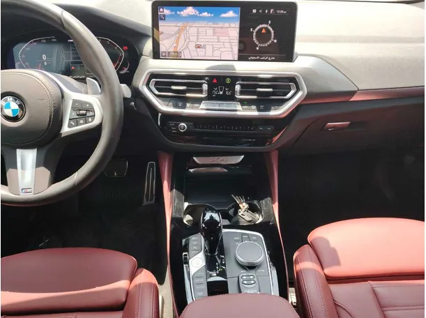 Car image 18
