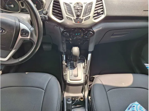Car image 15