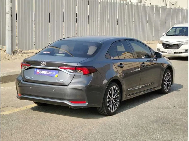 Car image 5
