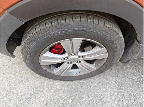 Car image 10