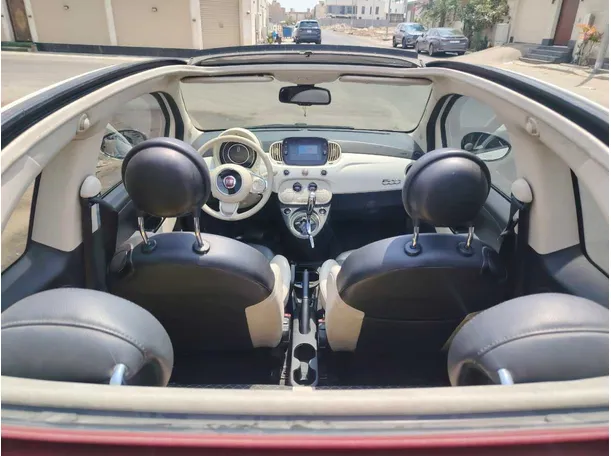 Car image 19