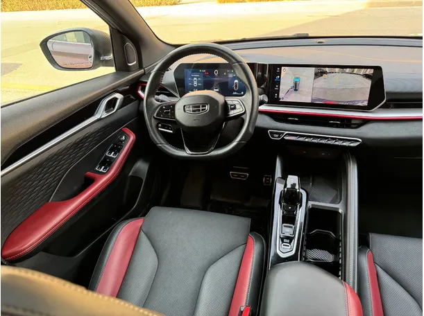 Car image 18