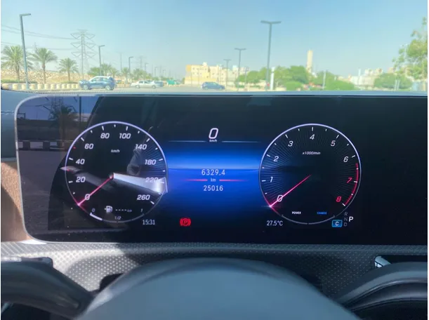 Car image 20
