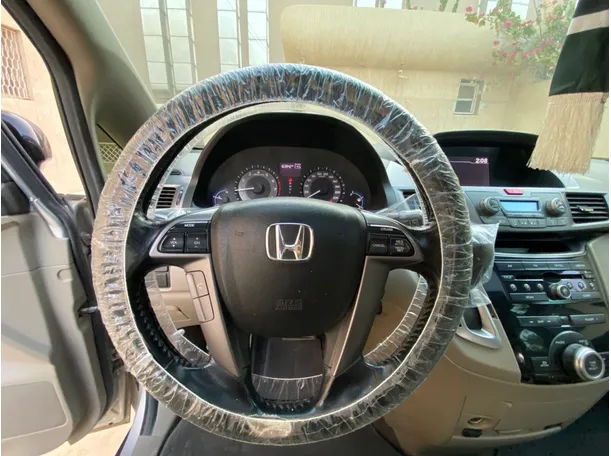 Car image 21