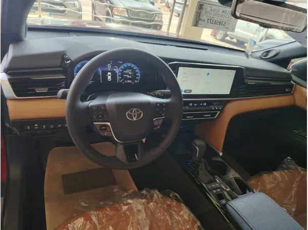 Car image 17
