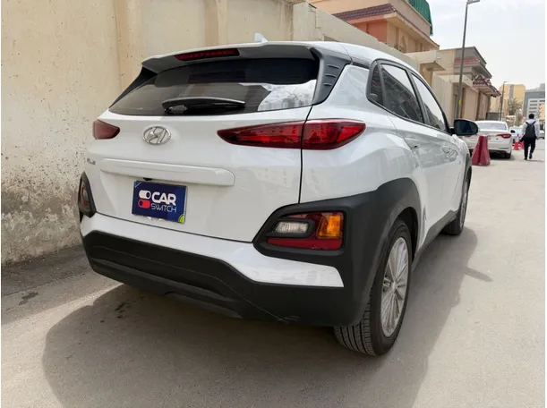 Car image 5