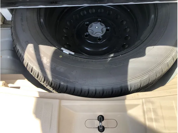 Car image 22