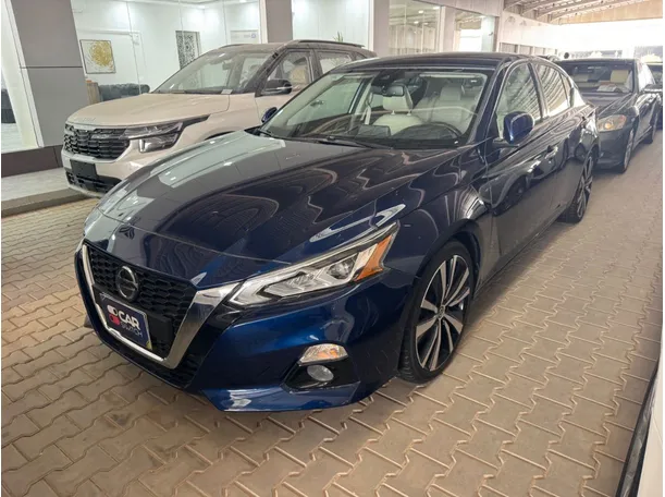 2020 Nissan Altima in Riyadh