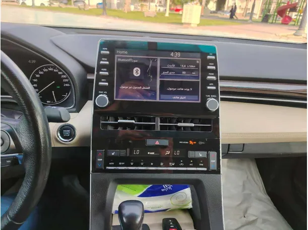 Car image 24