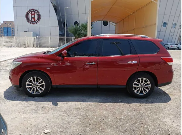 Car image 4