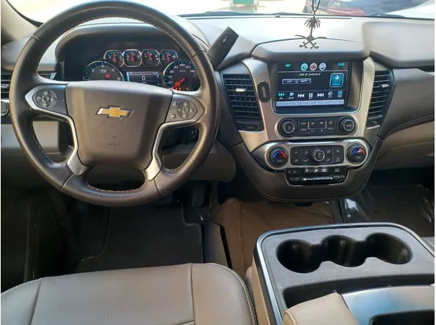 Car image 16