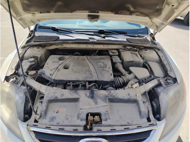 Car image 32