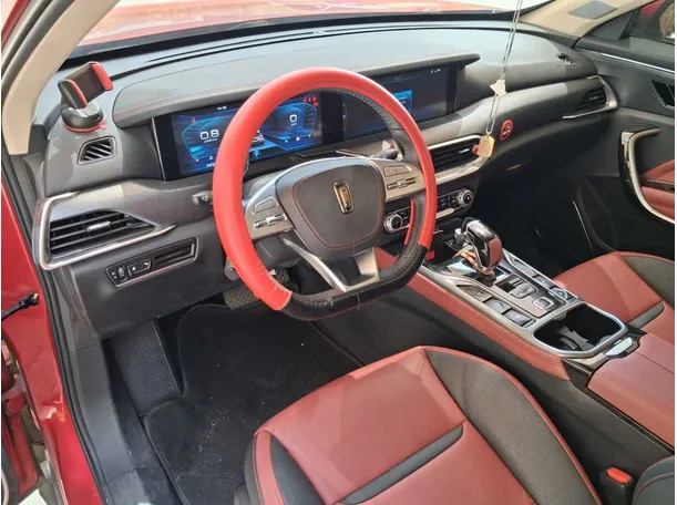 Car image 12
