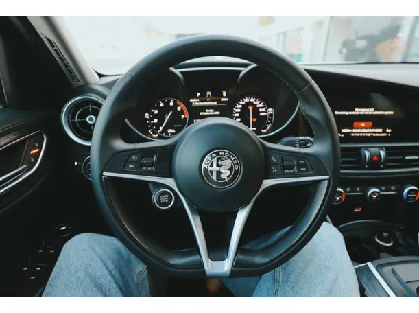 Car image 21
