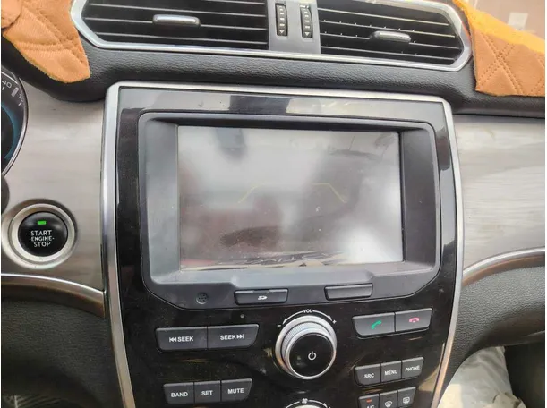 Car image 24
